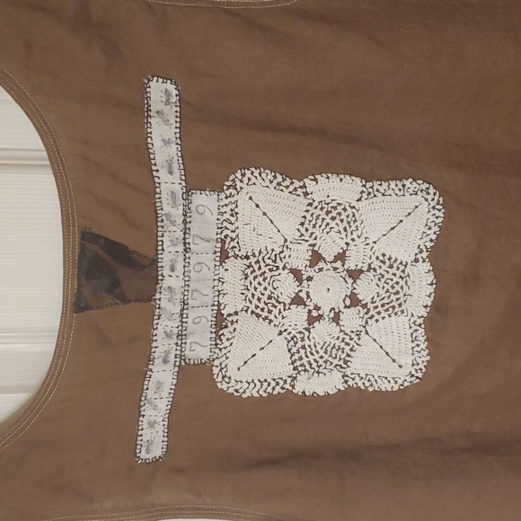 Transformations by Helen brown linen tank embellished w black lace size medium - Picture 6 of 9